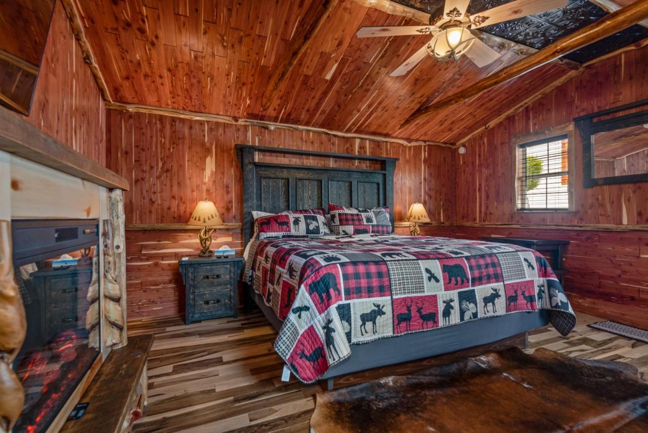 Log Cabin Inn Юрика Спрингс Экстерьер фото