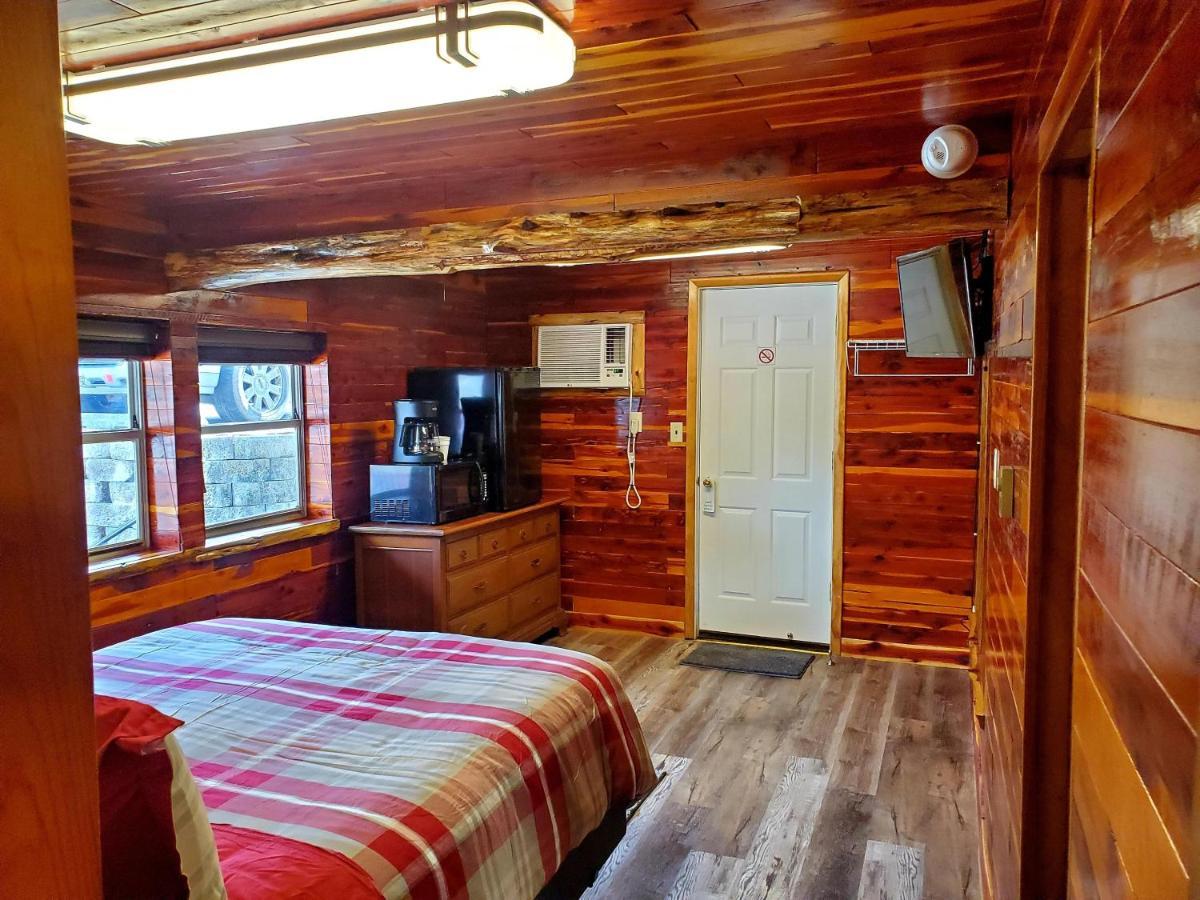 Log Cabin Inn Юрика Спрингс Экстерьер фото